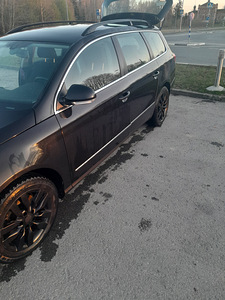 Volkswagen Passat 2009a 2.0 81kw (5 foto / 7)