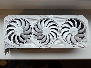 ASUS RTX 3090 24GB WHITE OC (1 foto / 5)
