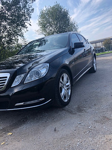 Mercedes benz E300 (1 фото из 7)