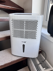 Niiskuse koguja, õhukiivataja, dehumidifier (2 foto / 2)