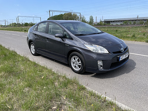 Toyota Prius Rent Soodne Bolt Food Wolt (3 foto / 8)