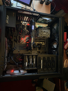I7 7700k, 1080ti 11gb, 16gb ddr4 3200mhz, z270, 240gb ssd (1 foto / 1)