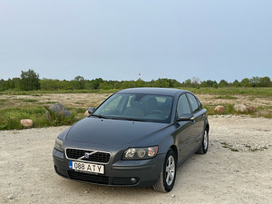 Volvo S40 1.8 92kw (3 foto / 15)