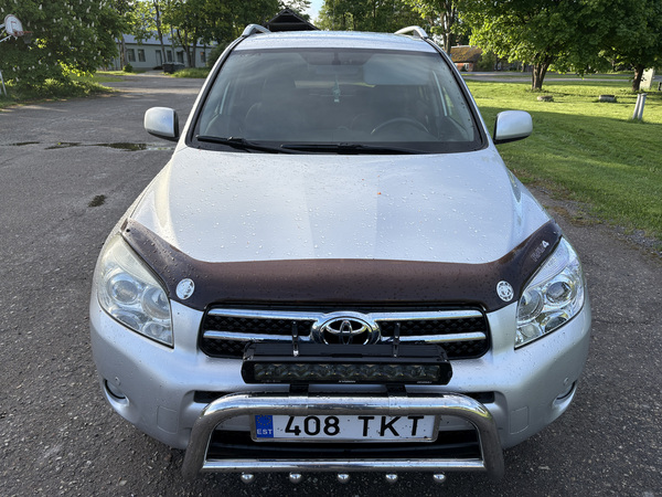 Toyota RAV4 2.2