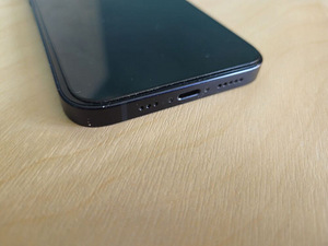 iPhone 12 Black 128GB + ümbrised + laadija (8 foto / 9)