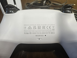 Sony Playstation 5 Slim Disc Edition + pult + kaablid (6 foto / 8)