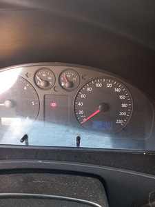 VW Transporter (2 foto / 8)