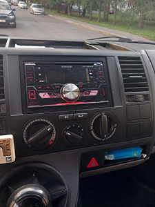 VW Transporter (6 foto / 8)