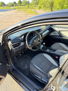 Toyota Avensis 2.0 105kW 2016 (9 foto / 14)