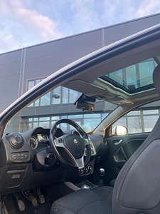 Alfa Romeo MiTo 2011 (4 foto / 9)