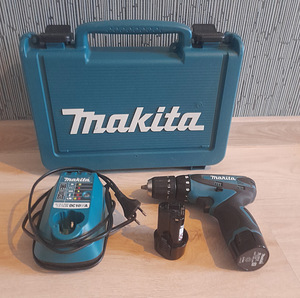 Makita akutrell (1 foto / 3)