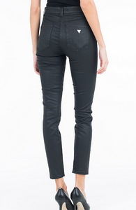 GUESS uued "nahkt"püksid.Originaalhind 126€. Suurus 24/9 (2 foto / 2)