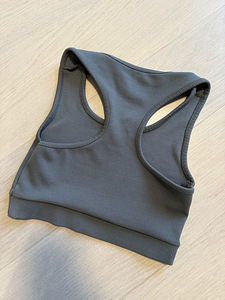 Nike спортивный топ (3 фото из 3)