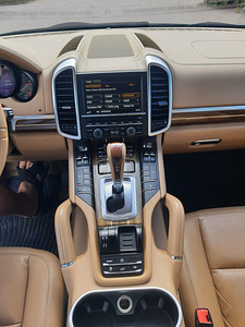 Müüa Porsche Cayenne 3.0 diisel (7 foto / 12)