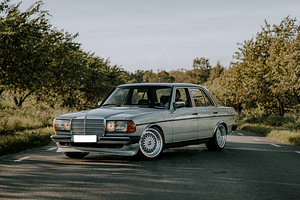 Rentida klassikaline Mercedes w123 tähtpäevadeks / pulmadeks (5 foto / 9)