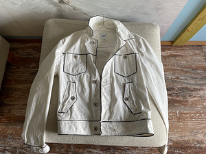 M: Moschino jakk (1 foto / 2)