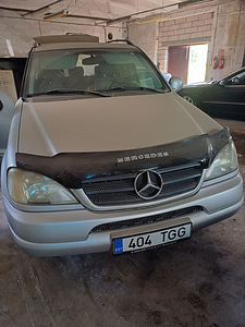 MERCEDES-BENZ ML 320
