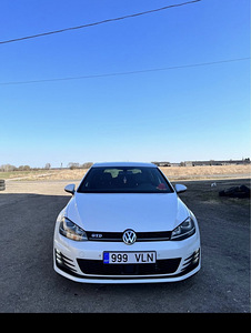 Volkswagen Golf GTD 2.0 135kw (5 foto / 10)
