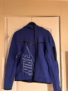 Nike Tech Fleece spordidress (1 foto / 5)