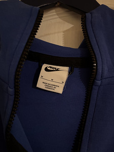 Nike Tech Fleece spordidress (3 foto / 5)
