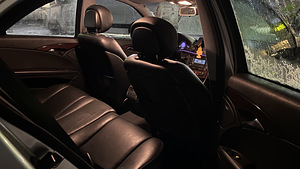 Mercedes w211 2005 (6 foto / 6)