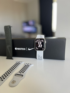 Apple Watch Series 7 45mm ( NIKE ) (3 foto / 4)