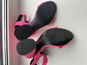 Bershka sandaalid suurus 35 (5 foto / 5)
