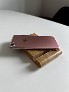iPhone 7 128GB Rose Gold (3 foto / 9)