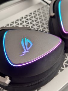 Mänguri kõrvaklapid Asus ROG Delta, must (7 foto / 8)