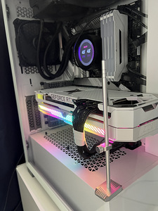 PC / ASUS ROG Strix RTX 3090 / i9-10900K/ 32GB, 3600 MHz (6 foto / 10)