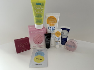 Новый набор косметики ( Peter Thomas Roth, Ciate,Korres) (3 фото из 3)