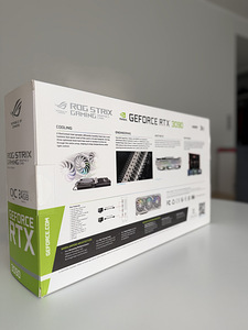 ASUS ROG Strix RTX 3090 24GB OC White (2 foto / 4)