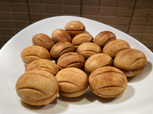 Küpsised "Pähklid kondenspiimaga" (2 foto / 5)