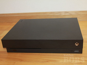 ПРОДАЖА Комплект XBOX ONE X (4 фото из 5)
