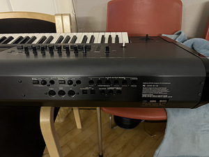 Korg Kronos 73 Music Workstation (5 foto / 6)