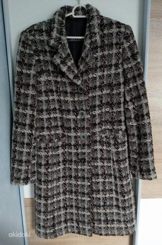 Женское пальто, размер 38 (фото #1)