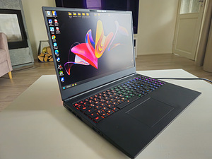 Игровой ноутбук, рабочая станция XMG Neo 16" Intel i9 / RTX (3 фото из 5)