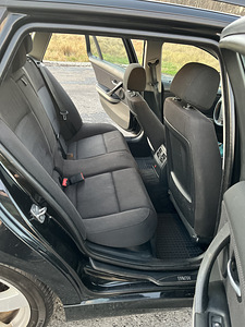 BMW e91 318d manuaal (10 foto / 11)