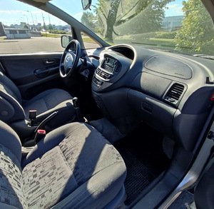 Toyota Previa 2.0 diisel 85 kW (9 foto / 14)
