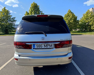 Toyota Previa 2.0 diisel 85 kW (6 foto / 14)