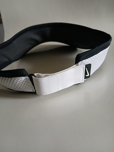 Кепка/козырек Nike (3 фото из 5)