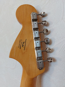 Squier Jaguar Classic Vibe 70s (5 foto / 5)