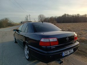 Opel Omega 3.0 MV6 Full Options (5 foto / 15)
