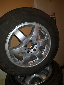 275/55 R17 Mercedes-Benz (1 foto / 6)
