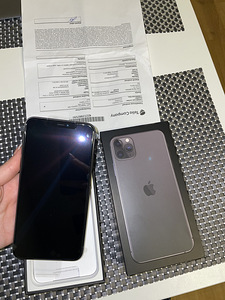 UUS Iphone 11 pro max 64gb (2 foto / 4)