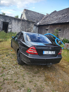 Mb w203 c320cdi varuosad (7 foto / 7)