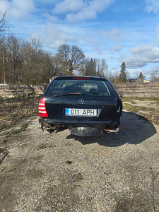 W203 varuosadeks (3 foto / 9)