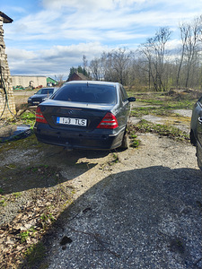 W203 varuosadeks (5 foto / 9)