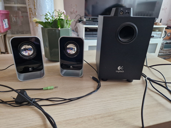 Logitech kõlarid