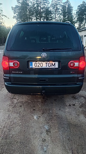 Volkswagen Sharan Facelift (5 foto / 10)